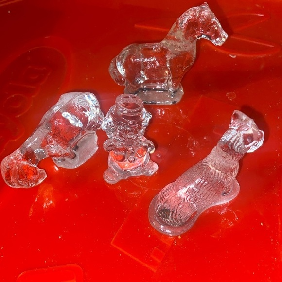 Source Unknown Other - Set of four art glass figurines T26